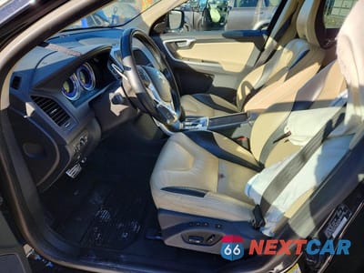 Zdjęcie 7 z 12 samochodu: 2012 VOLVO XC60 T6 VIN:YV4902DZ2C2254522 - miniatura