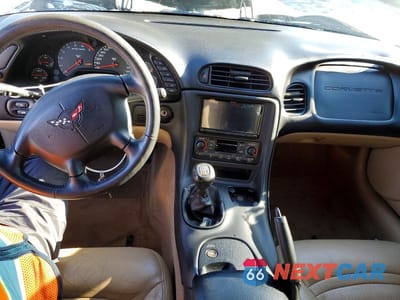 Zdjęcie 8 z 12 samochodu: 2000 CHEV CORVETTE VIN:1G1YY32G4Y5100147 - miniatura