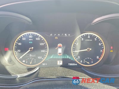 Zdjęcie 9 z 13 samochodu: 2017 KIA K900 VIN:KNALW4D41H6035605 - miniatura