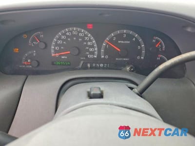 Zdjęcie 9 z 12 samochodu: 2002 FORD EXPEDITION XLT VIN:1FMRU16W62LA91379 - miniatura