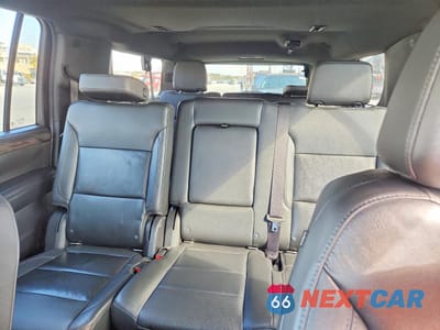 Zdjęcie 10 z 13 samochodu: 2022 CHEVROLET SUBURBAN C1500 LT VIN:1GNSCCKD0NR119713 - miniatura