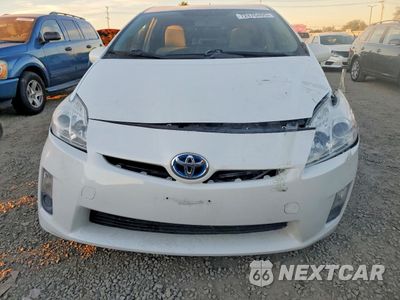 Piąte zdjęcie samochodu w środku: 2011 TOYOTA PRIUS VIN:JTDKN3DU2B0276403 - miniatura
