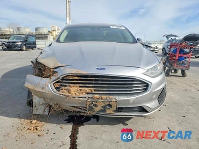 Piąte zdjęcie samochodu w środku: 2020 FORD FUSION SE VIN:3FA6P0LU4LR151065 - miniatura