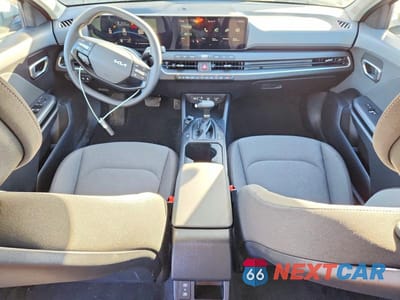 Zdjęcie 8 z 11 samochodu: 2025 KIA K4 LXS VIN:3KPFT4DE0SE042418 - miniatura