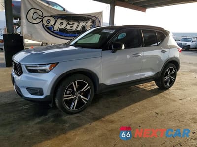 2021 VOLVO XC40 T5 R-DESIGN YV4162UM3M2589645 - główne zdjęcie licytacji z USA - miniatura
