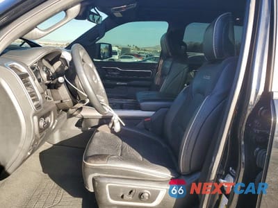 Zdjęcie 7 z 12 samochodu: 2023 RAM 1500 LARAMIE VIN:1C6SRFJM0PN556185 - miniatura
