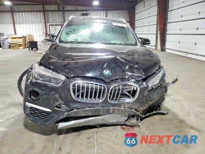 Piąte zdjęcie samochodu w środku: 2016 BMW X1 XDRIVE28I VIN:WBXHT3C32GP884450 - miniatura