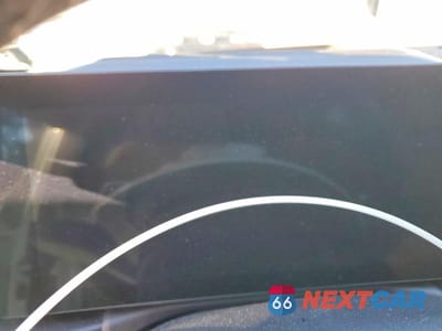 Zdjęcie 9 z 11 samochodu: 2024 BMW 330XI VIN:3MW89FF04R8E06091 - miniatura