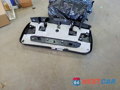 Zdjęcie 13 z 15 samochodu: 2019 BMW X1 XDRIVE28I VIN:WBXHT3C59K5L37990 - miniatura