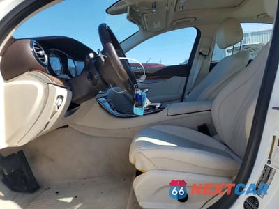 Zdjęcie 7 z 11 samochodu: 2017 MERCEDES-BENZ E 300 VIN:WDDZF4JB5HA096071 - miniatura