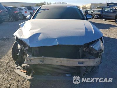 Piąte zdjęcie samochodu w środku: 2017 AUDI A4 ULTRA PREMIUM VIN:WAUGMAF42HA178708 - miniatura