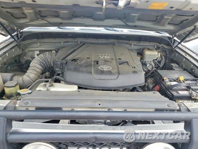Zdjęcie 11 z 12 samochodu: 2007 TOYOTA FJ CRUISER VIN:JTEBU11F170043922 - miniatura
