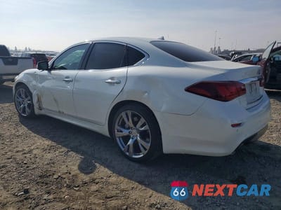 Drugie zdjęcie samochodu z przodu: 2017 INFINITI Q70 3.7 VIN:JN1BY1AP0HM740173 - miniatura