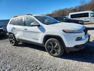 Czwarte zdjęcie samochodu z boku: 2018 JEEP CHEROKEE LATITUDE VIN:1C4PJMCX8JD609858 - miniatura