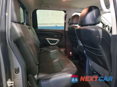 Zdjęcie 10 z 11 samochodu: 2018 NISSAN TITAN XD SL VIN:1N6BA1F43JN548081 - miniatura