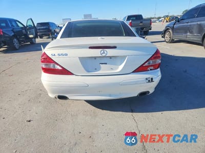 Zdjęcie 6 z 13 samochodu: 2007 MERCEDES-BENZ SL 550 VIN:WDBSK71F37F123215 - miniatura