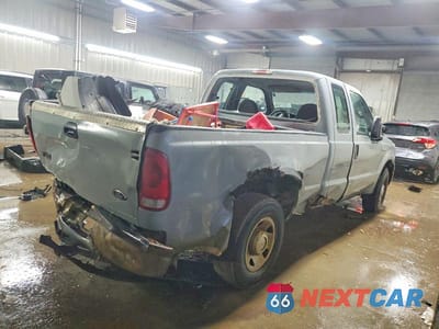 Trzecie zdjęcie samochodu z tyłu: 2006 FORD F250 SUPER DUTY VIN:1FTNX20506EA50630 - miniatura