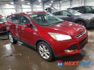 Czwarte zdjęcie samochodu z boku: 2015 FORD ESCAPE TITANIUM VIN:1FMCU9JX1FUB49340 - miniatura