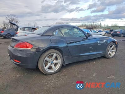 Trzecie zdjęcie samochodu z tyłu: 2014 BMW Z4 SDRIVE28I VIN:WBALL5C54EJ105213 - miniatura