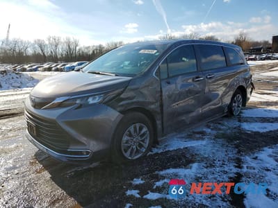 2024 TOYOTA SIENNA XLE 5TDYSKFC1RS118062 - główne zdjęcie licytacji z USA - miniatura