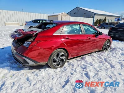Trzecie zdjęcie samochodu z tyłu: 2024 HYUNDAI ELANTRA SEL VIN:KMHLS4DG4RU814045 - miniatura