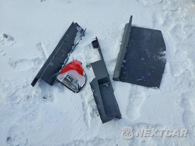 Zdjęcie 13 z 14 samochodu: 2023 FORD EXPLORER XLT VIN:1FMSK8DH5PGB89422 - miniatura