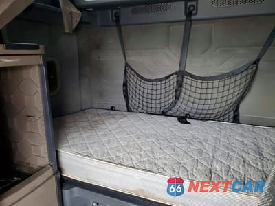 Zdjęcie 6 z 10 samochodu: 2014 FREIGHTLINER CASCADIA 125 SEMI TRUCK VIN:1FUJGLD67ELFP4094 - miniatura