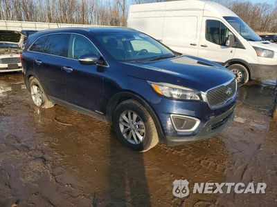 Czwarte zdjęcie samochodu z boku: 2018 KIA SORENTO LX VIN:5XYPGDA50JG399404 - miniatura
