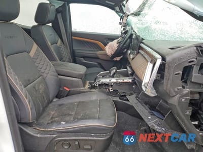 Zdjęcie 7 z 11 samochodu: 2024 GMC CANYON DENALI VIN:1GTP6FEK7R1190798 - miniatura