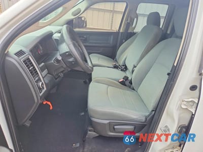 Zdjęcie 7 z 11 samochodu: 2017 RAM 1500 ST VIN:1C6RR6FT7HS610020 - miniatura