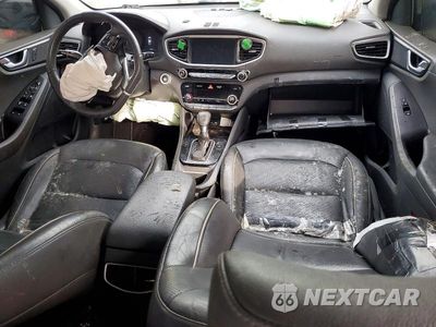 Zdjęcie 8 z 12 samochodu: 2019 HYUNDAI IONIQ LIMITED VIN:KMHC05LC6KU138780 - miniatura