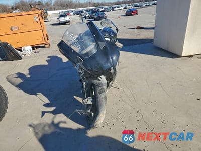Drugie zdjęcie samochodu z przodu: 2024 YAMAHA YZFR1 VIN:JYARN66E1RA004642 - miniatura