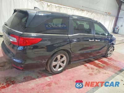Trzecie zdjęcie samochodu z tyłu: 2018 HONDA ODYSSEY EXL VIN:5FNRL6H73JB073627 - miniatura