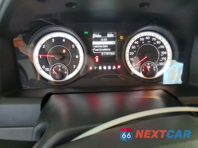 Zdjęcie 9 z 11 samochodu: 2013 RAM 1500 SLT VIN:1C6RR6GP4DS603859 - miniatura