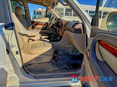 Piąte zdjęcie samochodu w środku: 1998 LEXUS LX 470 VIN:JT6HT00W9W0023792 - miniatura