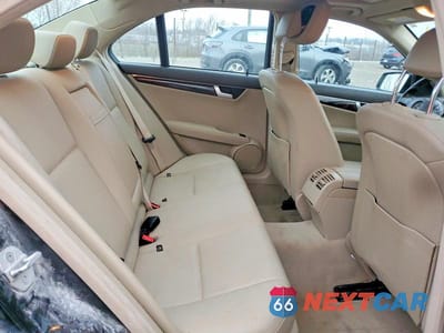 Zdjęcie 10 z 11 samochodu: 2014 MERCEDES-BENZ C 300 4MATIC VIN:WDDGF8AB3EA965034 - miniatura