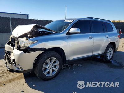 2013 TOYOTA HIGHLANDER BASE 5TDZK3EH4DS107525 - główne zdjęcie licytacji z USA - miniatura