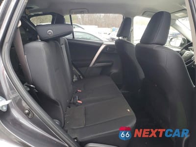 Zdjęcie 11 z 13 samochodu: 2018 TOYOTA RAV4 LE VIN:JTMBFREVXJJ727674 - miniatura