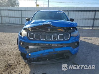 Piąte zdjęcie samochodu w środku: 2022 JEEP COMPASS LATITUDE VIN:3C4NJDBBXNT123064 - miniatura