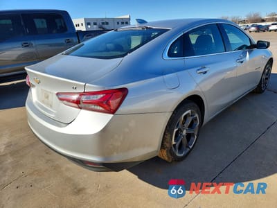 Trzecie zdjęcie samochodu z tyłu: 2021 CHEVROLET MALIBU LT VIN:1G1ZD5ST6MF026095 - miniatura
