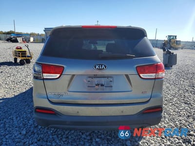 Zdjęcie 6 z 13 samochodu: 2016 KIA SORENTO LX VIN:5XYPG4A38GG061675 - miniatura