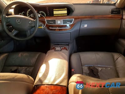 Zdjęcie 8 z 12 samochodu: 2007 MERCEDES-BENZ S 550 VIN:WDDNG71X07A079024 - miniatura