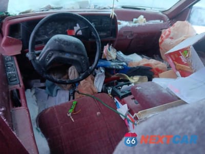 Zdjęcie 8 z 11 samochodu: 1993 FORD EXPLORER VIN:1FMDU34X3PUB38886 - miniatura