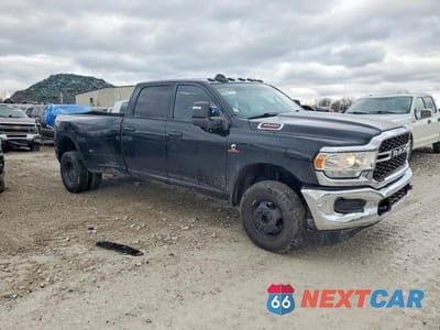 Czwarte zdjęcie samochodu z boku: 2024 RAM 3500 TRADESMAN VIN:3C63RRGL7RG222042 - miniatura