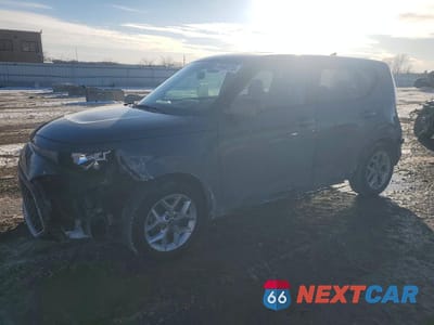 2023 KIA SOUL LX KNDJ23AU7P7879094 - główne zdjęcie licytacji z USA - miniatura