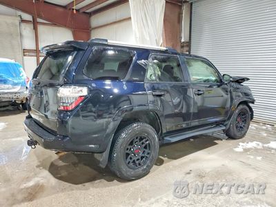Trzecie zdjęcie samochodu z tyłu: 2024 TOYOTA 4RUNNER SR5/SR5 PREMIUM VIN:JTENU5JR9R6259273 - miniatura