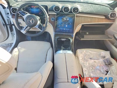 Zdjęcie 8 z 12 samochodu: 2025 MERCEDES-BENZ C 300 4MATIC VIN:W1KAF4HB3SR282090 - miniatura