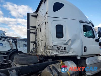 Zdjęcie 9 z 10 samochodu: 2020 FREIGHTLINER CASCADIA 126 SEMI TRUCK VIN:3AKJHHDR4LSLH7446 - miniatura
