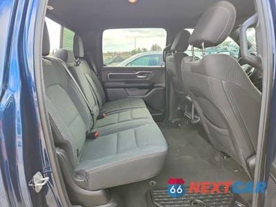 Zdjęcie 10 z 13 samochodu: 2023 RAM 1500 VIN:1C6RREFT9PN640370 - miniatura