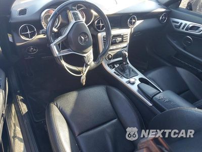 Zdjęcie 8 z 11 samochodu: 2013 MERCEDES-BENZ SLK 250 VIN:WDDPK4HA0DF072919 - miniatura